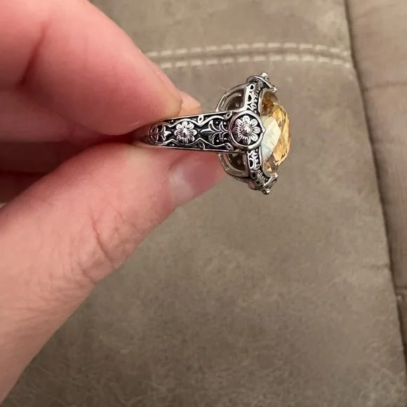 Sterling Silver 925 Simulated Yellow Diamond Ring - Picture 4 of 13